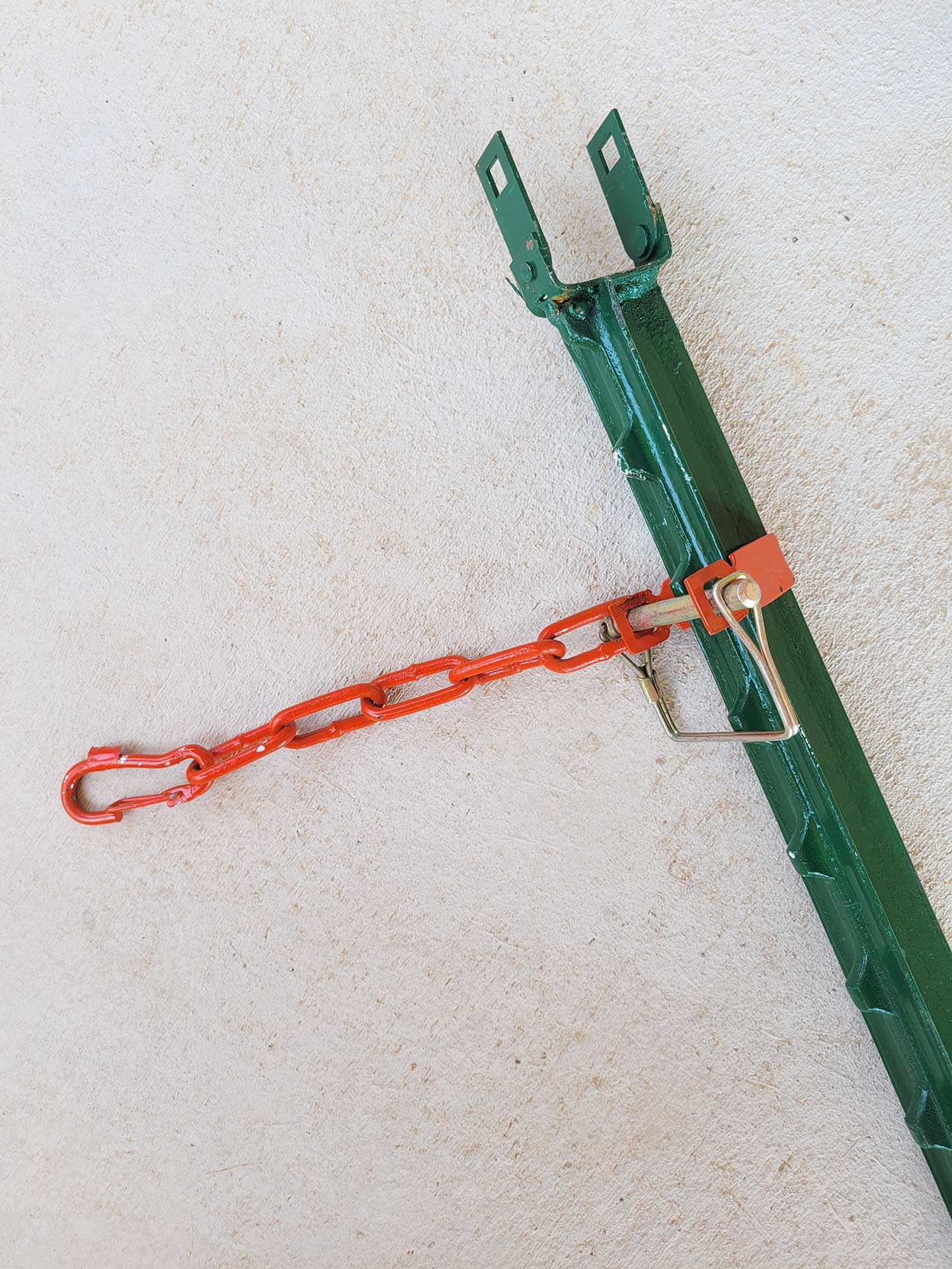 Wire Alignment Brackets (24-Pack) | T-Post Fence Tensioner