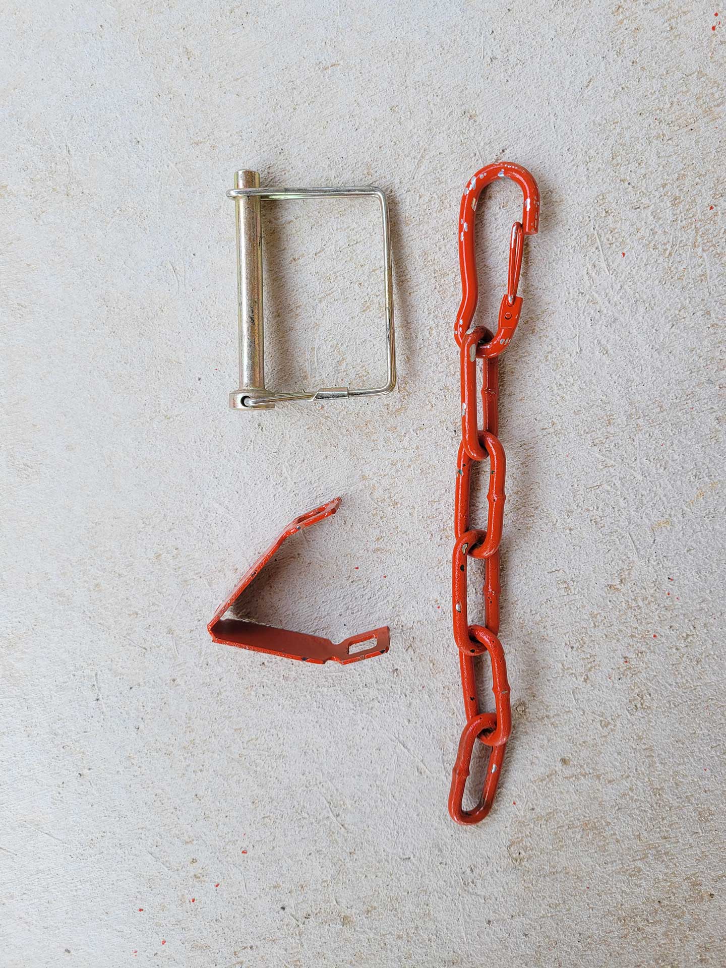 Wire Alignment Brackets (24-Pack) | T-Post Fence Tensioner